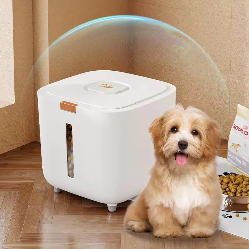 Pet food storage barrel